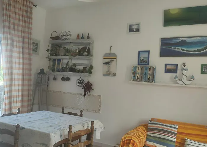 Casetta Esmeralda בית נופש *